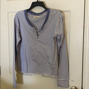 ❌SOLD❌Holloster lace up long sleeve